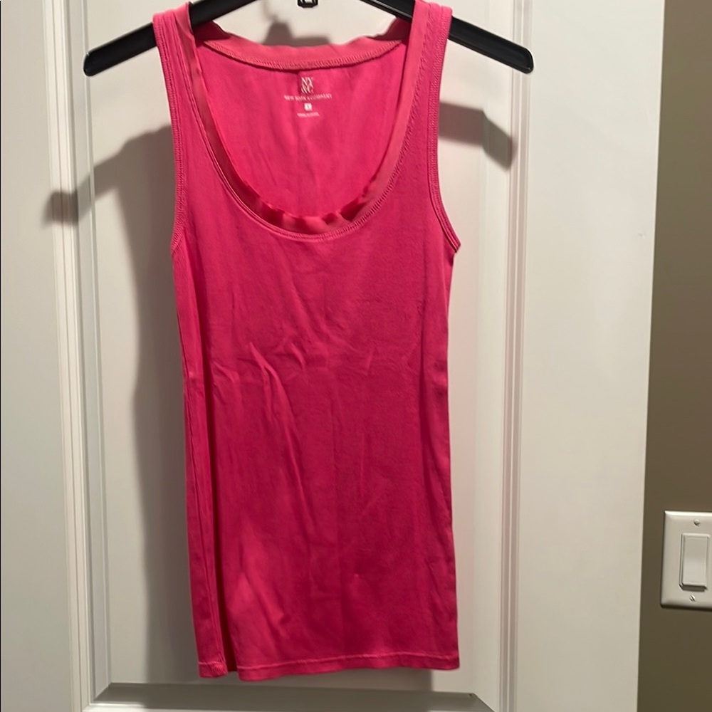 New York & Company Pink Sleeveless Fitted Tank Top